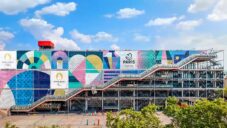 Letní olympijské hry v Paříži 2024 mají svěží a barevný vizuální grafický design plný geometrie