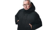 Philippe Starck navrhl pro značku Stone Island kolekci jednobarevného oblečení Ghost